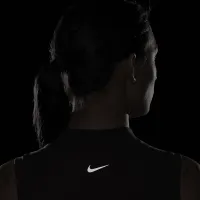 Nike One Fitted женская Dri-FIT Mock-Neck Cropped Tank Top цвет коричневый