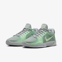 Nike Sabrina 2 