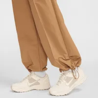 Nike Sportswear Everything Wovens женская Mid-Rise Open-Hem Pants цвет коричневый