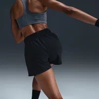 Nike One женская Dri-FIT 2-in-1 шорты цвет черный