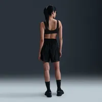 Nike Sportswear женская Loose Mid-Rise Graphic шорты цвет черный