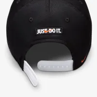 Nike Little дитячі Patch Toss Club Cap колір чорний
