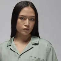 Nike Jordan женская Woven Solid Top цвет зеленый