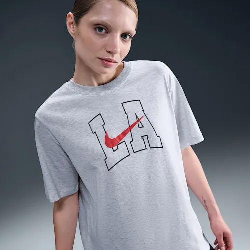Nike Sportswear Essential женская футболка цвет коричневый