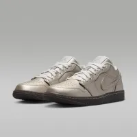 Nike Air Jordan 1 Low SE женская Кроссовки цвет коричневый