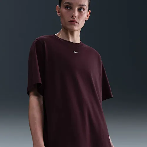 Nike Sportswear Essential женская футболка цвет красный