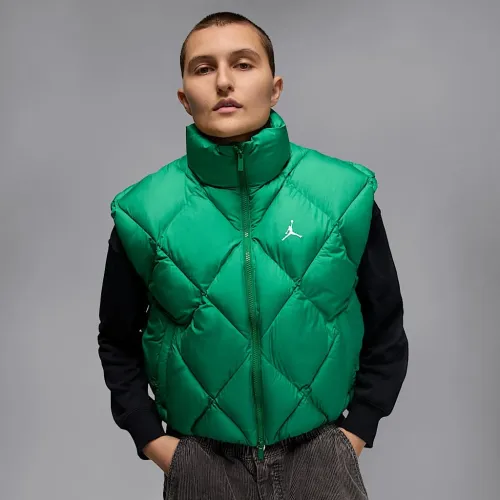 Nike Jordan Brooklyn женская Therma-FIT Quilted Puffer Vest цвет зеленый