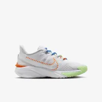 Nike Star Runner 4 Next Nature SE Big детские Road Running Кроссовки цвет белый