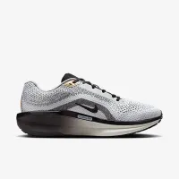 Nike Winflo 11 SE чоловічі Road Running Кросівки колір білий