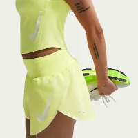 Nike Tempo Flow Swoosh женская Dri-FIT Mid-Rise Brief-Lined Running шорты Yellow