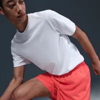 Nike Club чоловічі Woven Flow шорти Orange