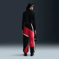 Nike Sportswear женская Mid-Rise Loose Woven Open-Hem Pants цвет красный