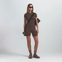 NikeSKIMS Matte женская Padded Baby футболка цвет коричневый