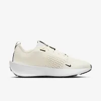 Nike Interact Run женская Road Running Кроссовки цвет белый