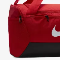 Nike Brasilia тренировочные Duffel сумка (Small, 41L) цвет красный