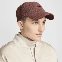 Nike Club Unstructuколір червоний Corduroy Cap колір коричневий