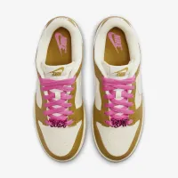 Nike Dunk Low SE жіноча Кросівки колір коричневий