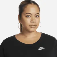 Nike Sportswear Club Essentials жіноча футболка (великі розміри) колір чорний