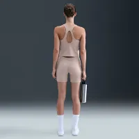 Nike Universa женская Medium-Support Padded Sports Bra Tank цвет коричневый