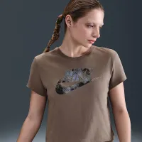 Nike Sportswear женская футболка цвет коричневый