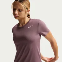 Nike Dri-FIT жіноча футболка колір фіолетовий