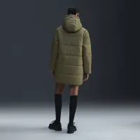 Nike Sportswear Classic Puffer женская Therma-FIT Loose Parka цвет зеленый