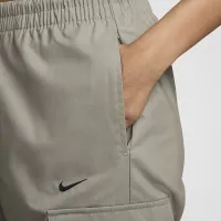 Nike Sportswear Everything Wovens женская Mid-Rise Cargo Pants цвет зеленый