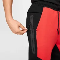 Nike Tech чоловічі Fleece Joggers колір червоний