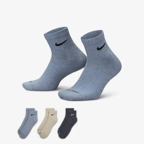 Nike Everyday Plus Cushioned тренувальні Ankle шкарпетки (3 пар) різнокольорові