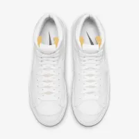 Nike Blazer Mid '77 жіноча Кросівки колір білий
