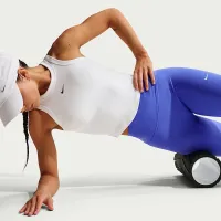 Nike One Fitted женская Dri-FIT Cropped Tank Top цвет белый