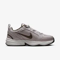 Nike Air Monarch IV мужские для тренировок Кроссовки цвет коричневый