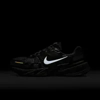 Nike V2K Run женская Кроссовки цвет белый