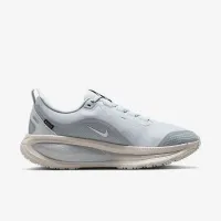 Nike Vomero 18 GORE-TEX мужские Waterproof Road Running Кроссовки with Reflective Accents цвет серый