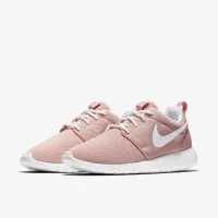 Nike Roshe One жіноча Shoe Pink
