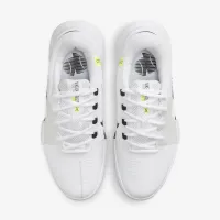 Nike Zoom GP Challenge 1 жіноча Hard Court Tennis Кросівки колір білий
