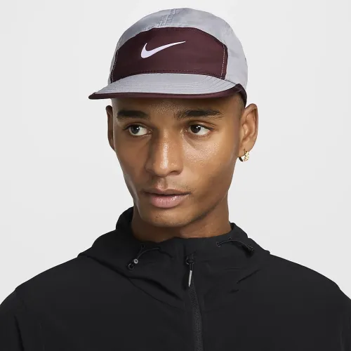 Nike Dri-FIT Fly Unstructuколір червоний Swoosh Cap колір сірий