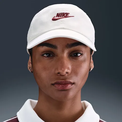 Nike Club Unstructuцвет красный Futura Wash Cap цвет белый