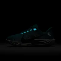 Nike Pegasus Plus чоловічі Road Running Кросівки колір зелений