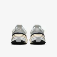 Nike V2K Run жіноча Кросівки колір сірий