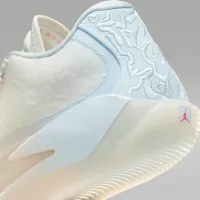 Nike Zion 3 