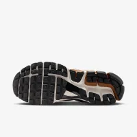 Nike Zoom Vomero 5 чоловічі Кросівки колір коричневий