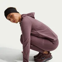 Nike Swift женская Repel Packable Running Куртка цвет фиолетовый