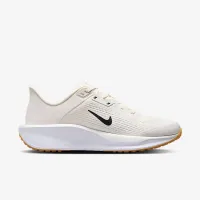 Nike Quest 6 жіноча Road Running Кросівки колір сірий