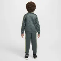 Nike Dri-FIT Sportswear Textuцвет красный Club Little детские 2-Piece Tricot набор цвет зеленый