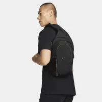 Nike Sportswear Essentials Sling сумка (8L) колір чорний