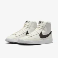 Nike Blazer Mid '77 жіноча Кросівки колір білий