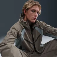 Nike Tech чоловічі Dri-FIT Woven Color-Block Windrunner оверсайз Куртка колір сірий