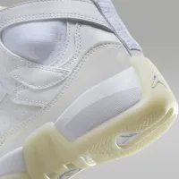 Nike Jumpman Two Trey женская Кроссовки цвет белый