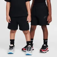 Nike Tech Fleece Little дитячі Tee and шорти комплект колір чорний